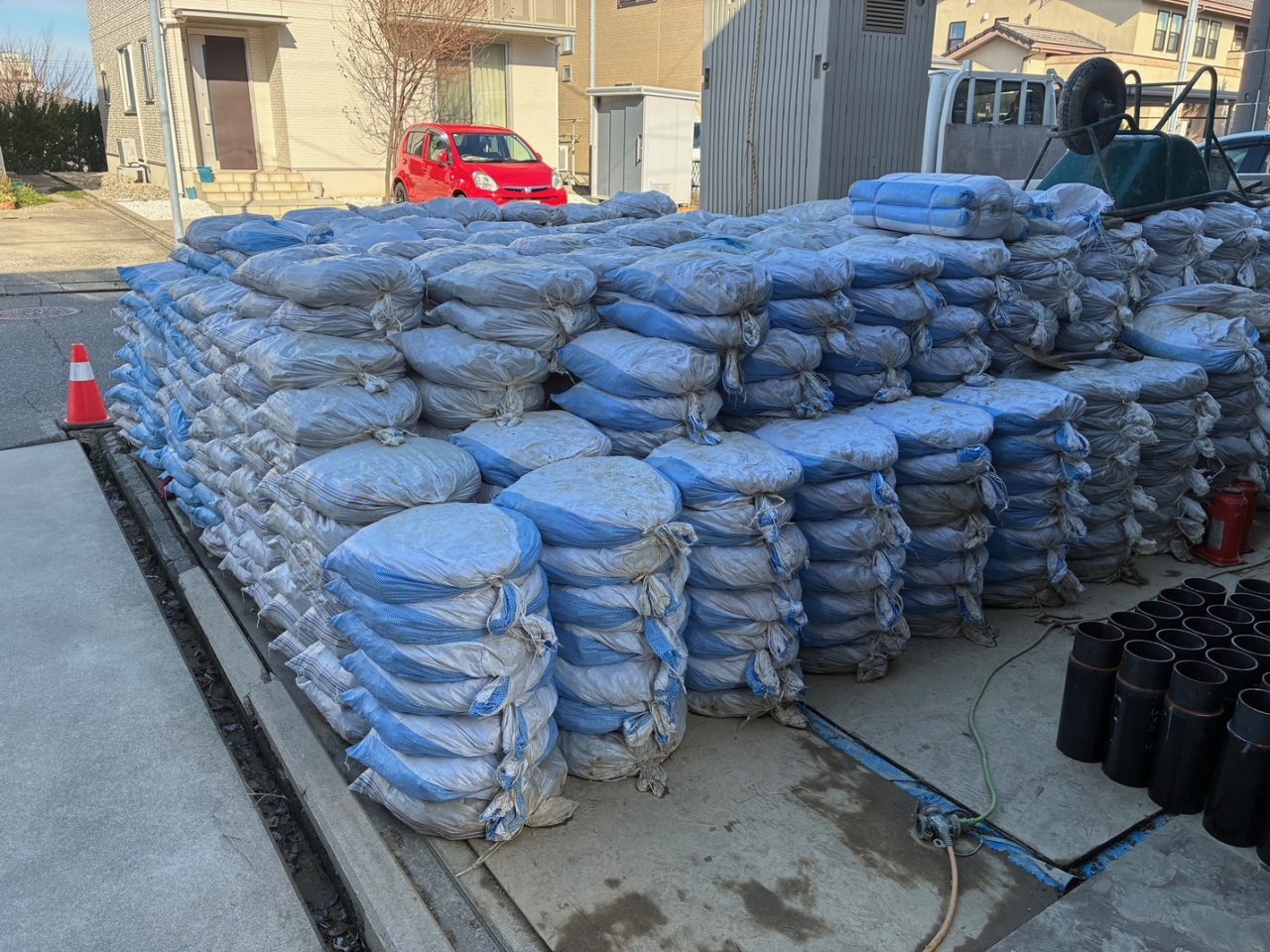 七尾市で沈下修正工事を行いました。